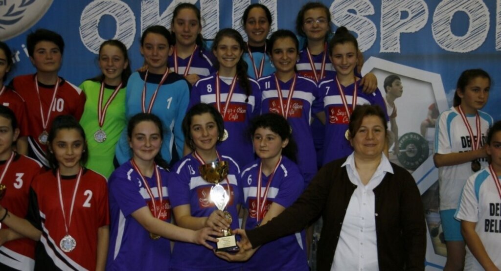 Yıldızlar hentbol il birinciliği sona erdi