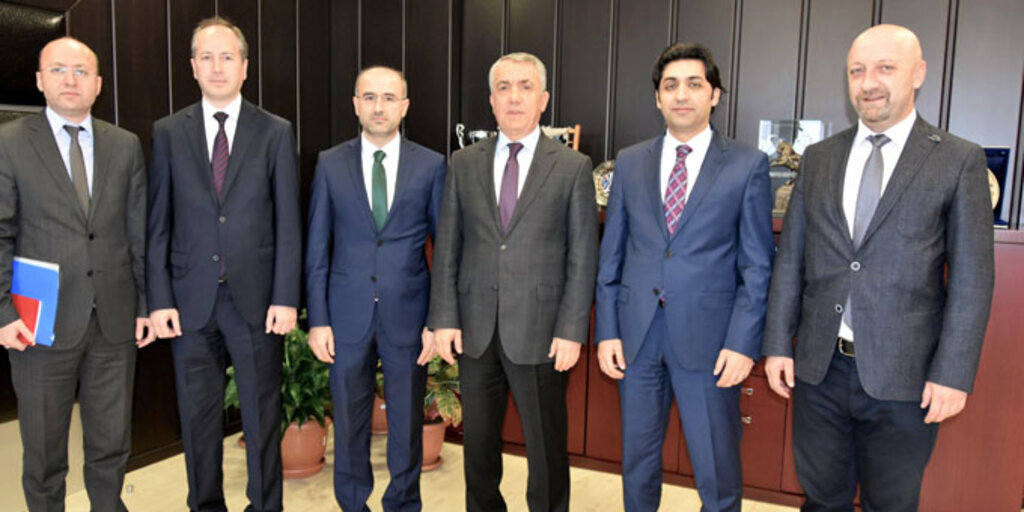 Yurt Dışı Türkler ve Akraba Toplulukları Başkan Yardımcısı Rektör Bilgiç’i Ziyaret Etti