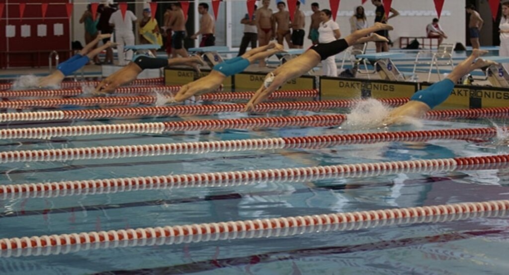 Yüzme Gençler Grup müsabakaları Samsun’da başladı