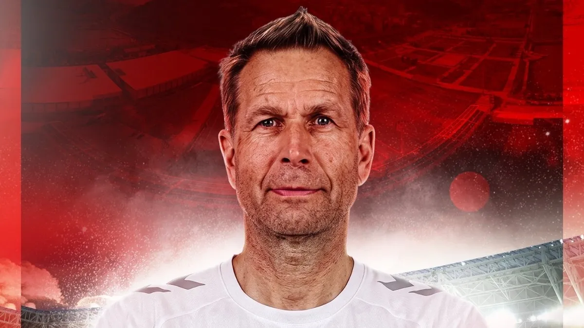 Jan van Loon resmen Samsunspor Futbol Akademisi'nde