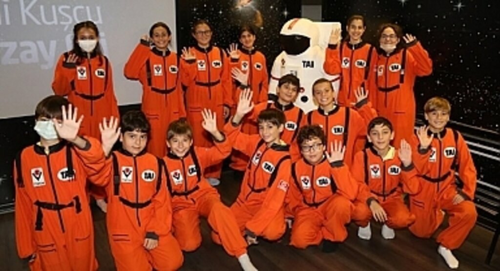 Eyüpsultan Belediyesi Ali Kuşçu Uzay Evi'nde eğitimler başladı