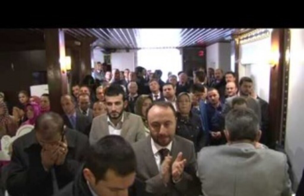 İLKADIM'DAN 15 BİN AŞURA