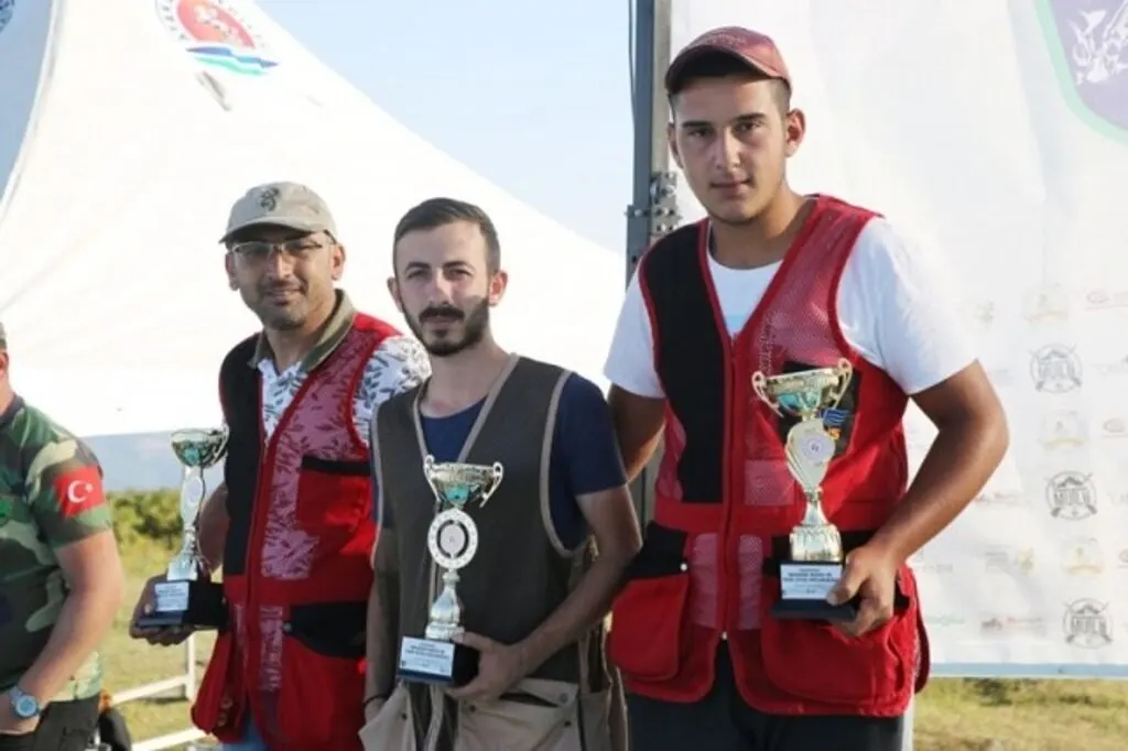 Samsun'da çöp konteynerinde parçalara ayrılmış olarak bulunan cesedin kimliği tespit edilemedi