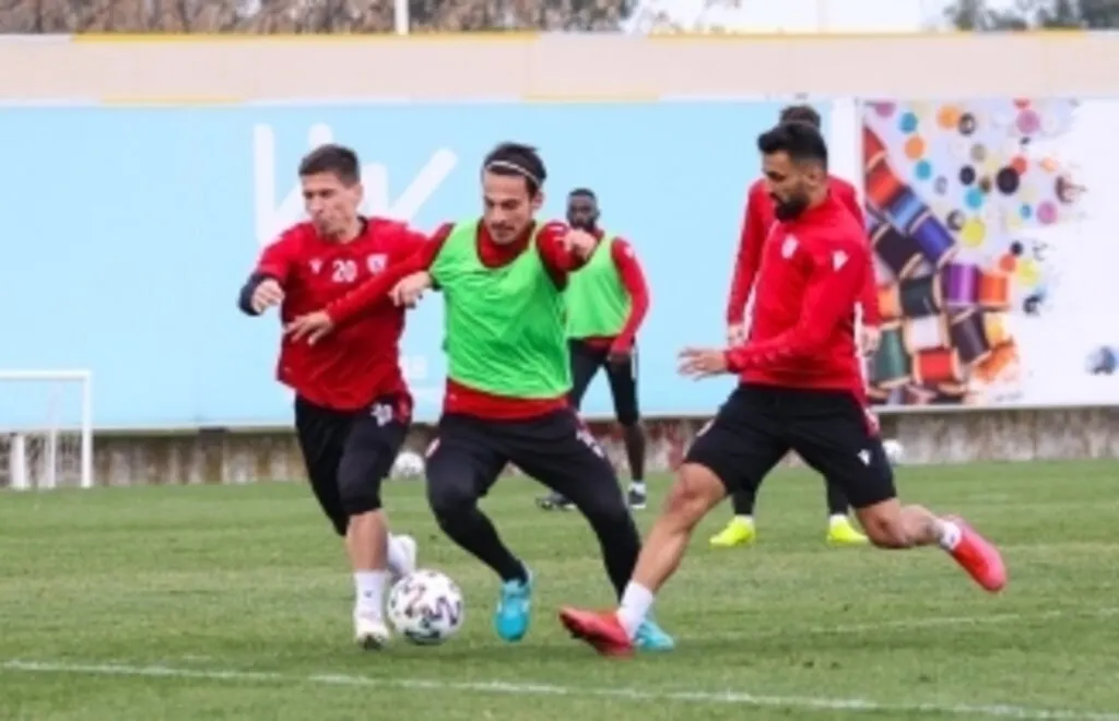 Samsunspor Akhisarspor maçı hazırlıkları sürüyor