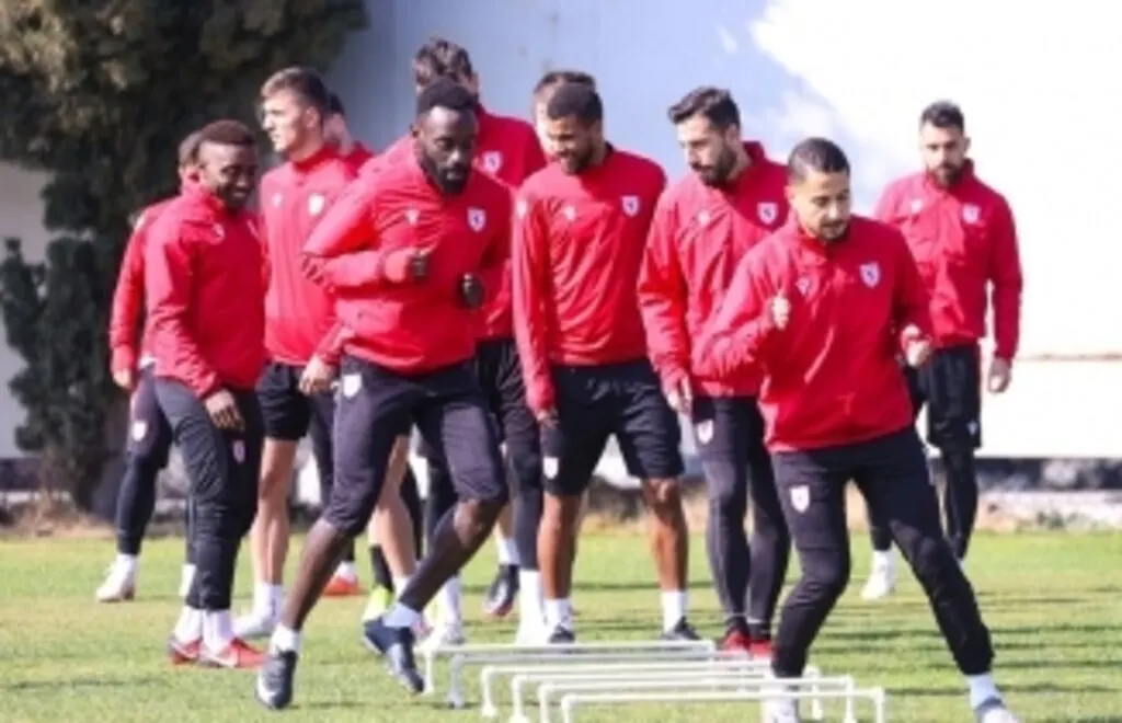Samsunspor Adana Demirspor maçı hazırlıklarını sürdürüyor