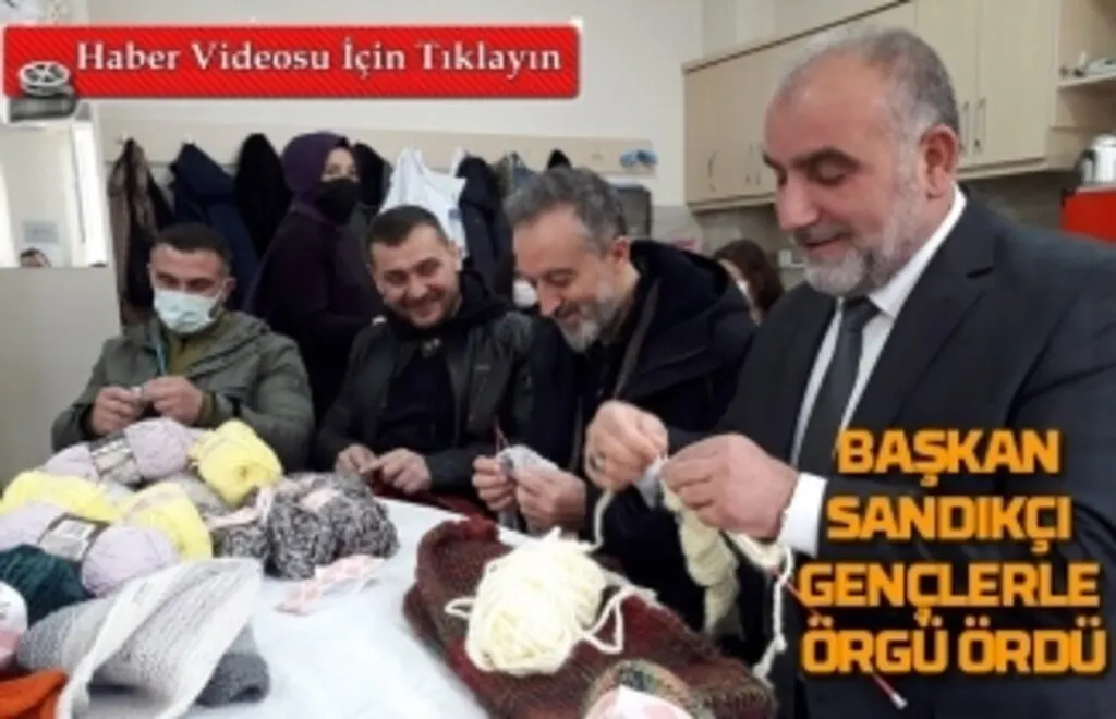 Canik'te Köy Çocukları İçin Örgü Ördüler!