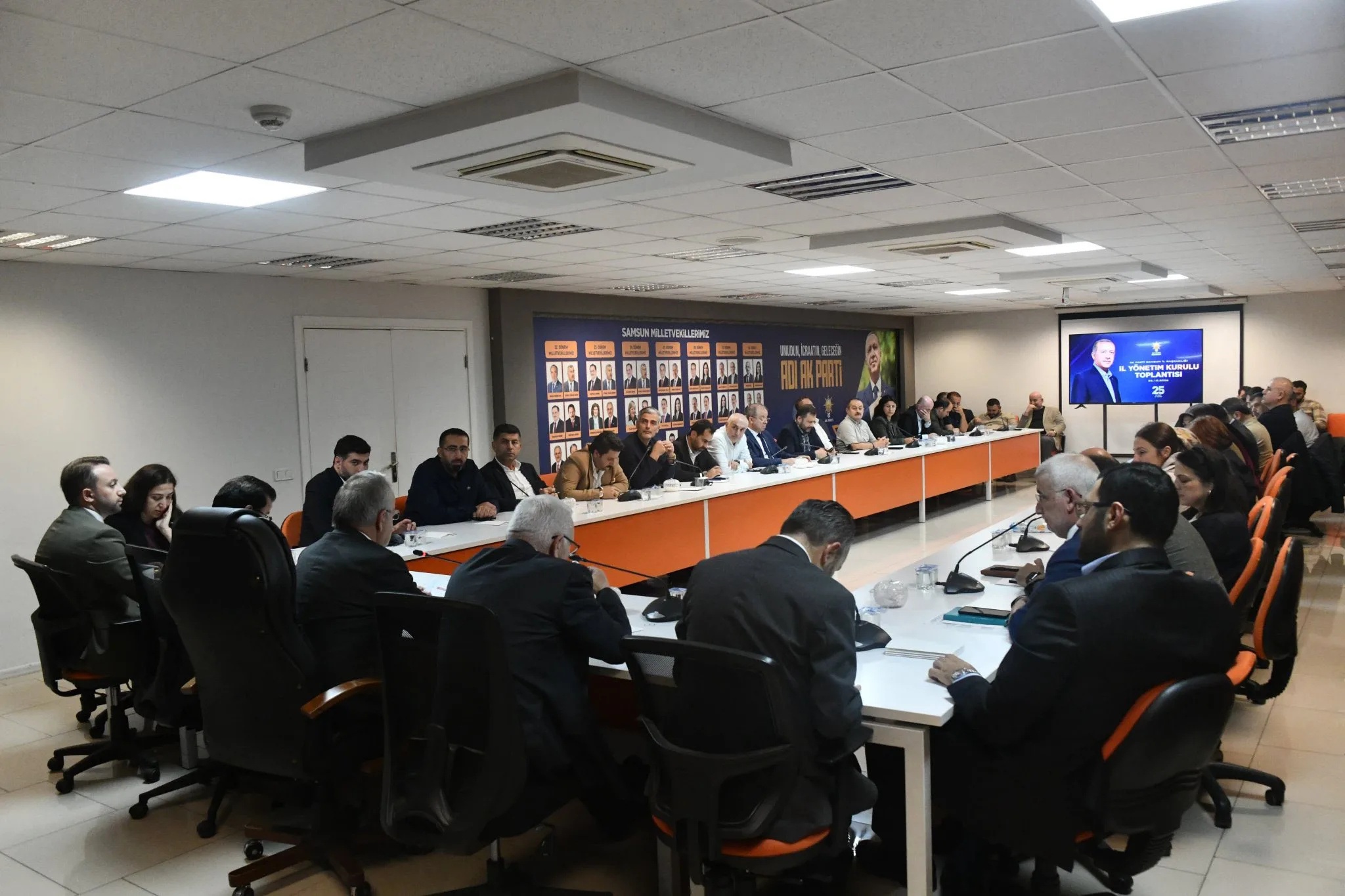 AK Parti İl Yönetimi, Samsun’un bugünü, geleceği ve devam eden projeleri konuştu! - Fotoğraf 3