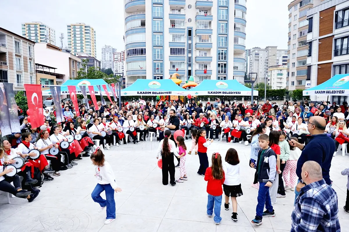 İlkadım’da Cumhuriyet Bayramı Coşkuyla Kutlandı - Fotoğraf 1